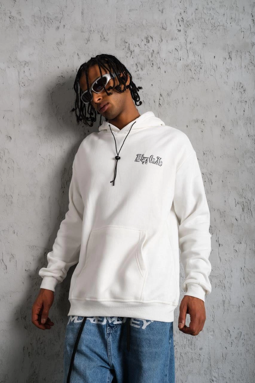 Erkek Oversize Üç İplik Kapüşonlu Sweat – Kol ve Etek Ribana Detaylı, Ön ve Sırt Baskılı, Kanguru Cepli Rahat Kalıp Model - Beyaz