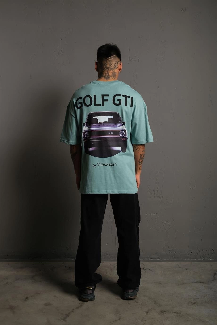 Erkek Oversize Baskılı Tişört – Golf GTI Retro Araba Desenli, Ön & Arka Dijital Baskı, Sokak Modası Stil - Mint Yeşili