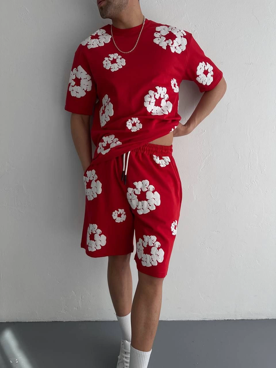 İki İplik Kumaş Baskılı T-shirt Şortlu Takım- Kırmızı