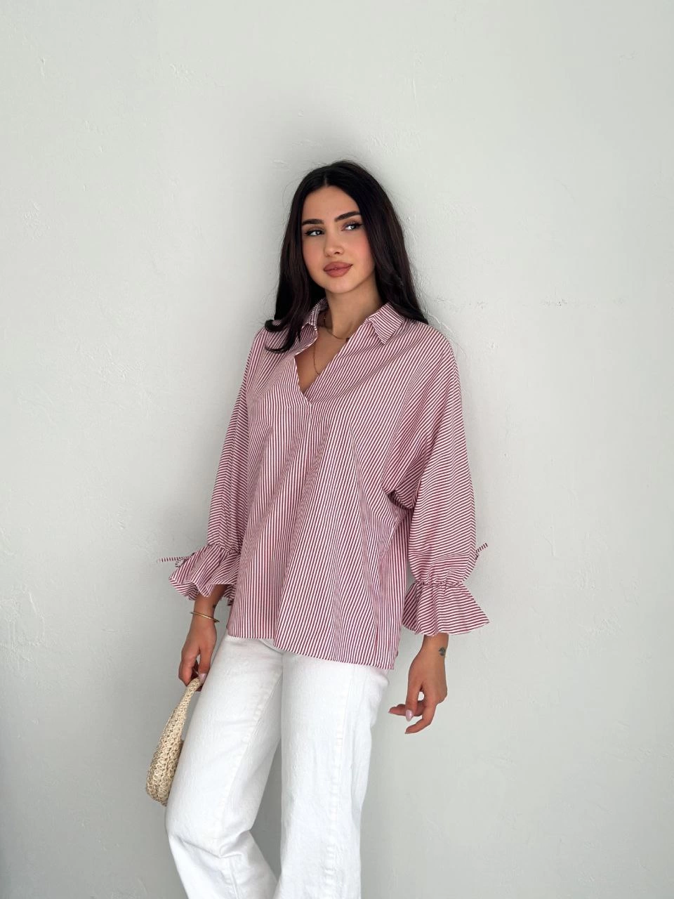Kadın Arkası Asimetrik Yırtmaç Kesim Detaylı Cizgili Bluz Gömlek - Bordo