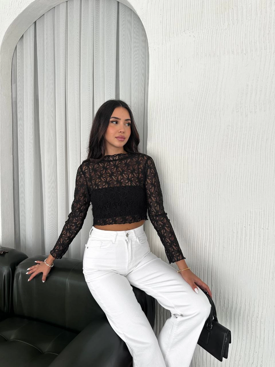 Kadın Dantel Uzun Kol Bluz- Siyah