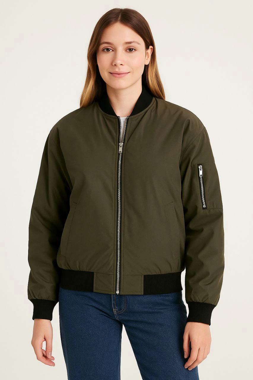 Kadın Bomber Mont Ceket – Fermuarlı, Kapitone İçi Astarlı, Su İtici Kumaş, Regular Fit, Yandan Cepli, Günlük Bahar & Kış Şık Rahat Stil - Haki