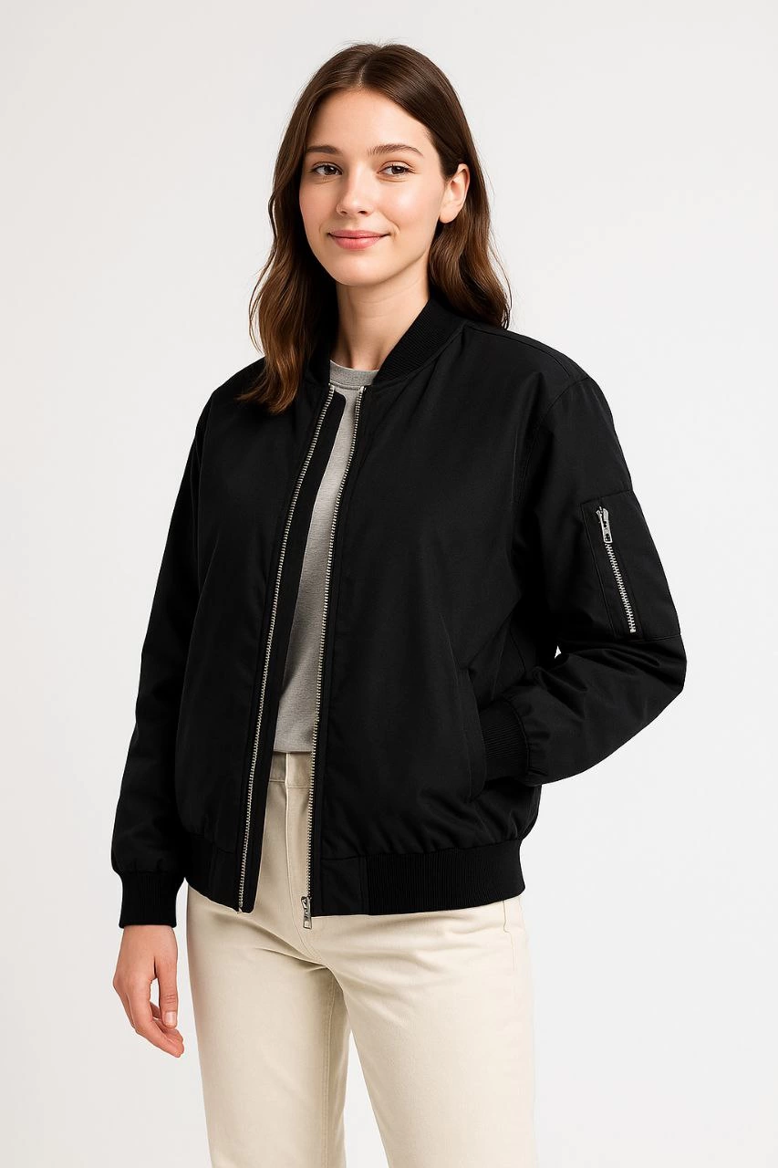 Kadın Bomber Mont Ceket – Fermuarlı, Kapitone İçi Astarlı, Su İtici Kumaş, Regular Fit, Yandan Cepli, Günlük Bahar & Kış Şık Rahat Stil - Siyah