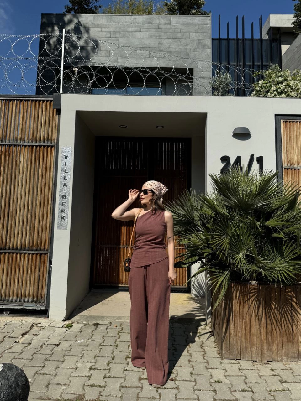 Kadın Keten Asimetrik Tek Omuzlu Bluz Pantalon Takım- Bordo