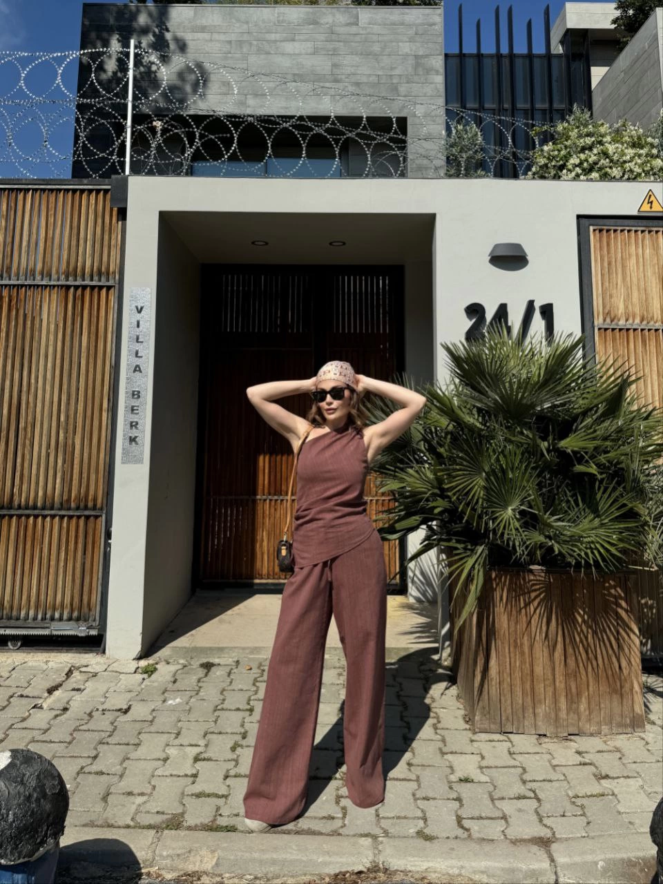 Kadın Keten Asimetrik Tek Omuzlu Bluz Pantalon Takım- Bordo