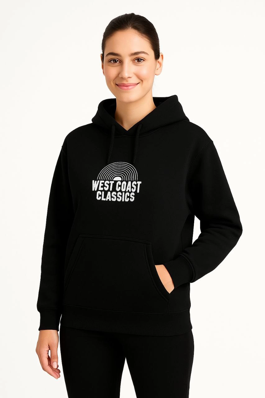 Kadın Kapşonlu Sweatshirt – Oversize Üç İplik Şardonlu Hoodie, “West Coast Classics” Ön & Arka Baskılı, Kanguru Cepli Kışlık Günlük Stil - Siyah